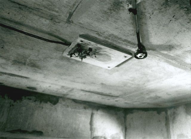 File:Prouts Neck Fire Control Tower Timer Bell.jpg