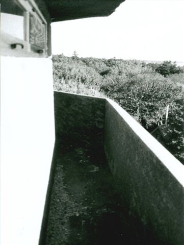 File:Prouts Neck fire Control Tower 6th Floor Balcony.jpg