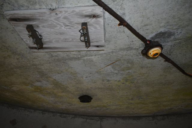 File:Emerson Point Fire Control Tower 03.jpg