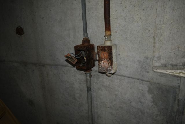 File:Emerson Point Fire Control Tower 10.jpg