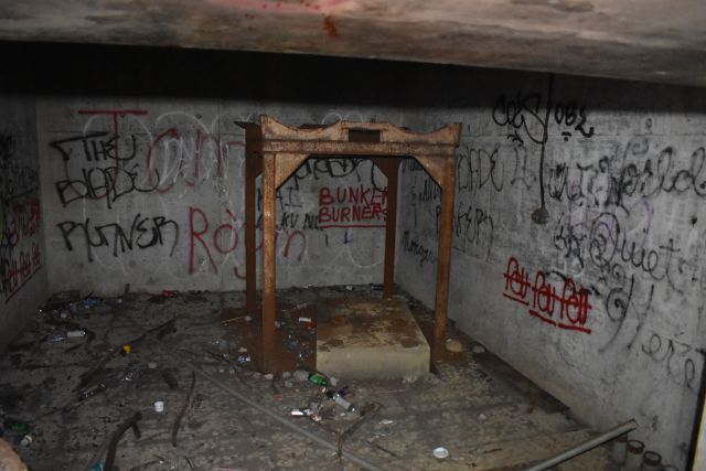 File:Emp 2 Generator Battery 103.jpg