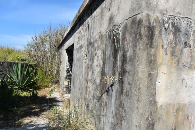 File:Emp 2 Magazine Entrance Howard Dade.jpg