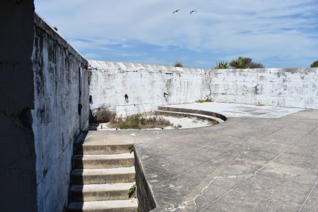 File:Emplacement two McIntosh Fort Dade.jpg
