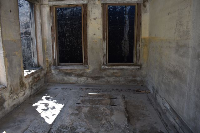 File:Powerplant Interior Mellon Ft. Dade.jpg